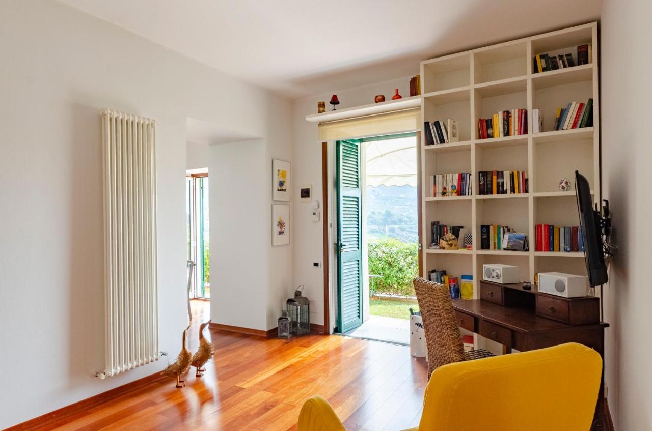 Joivy Inviting Flat With Garden And Sea View In Rapallo Exterior foto